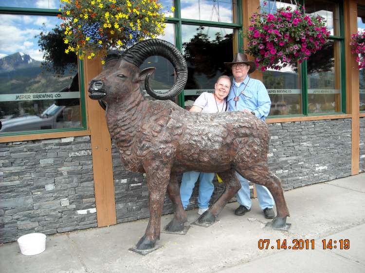 Dot & Irv behind a Ram